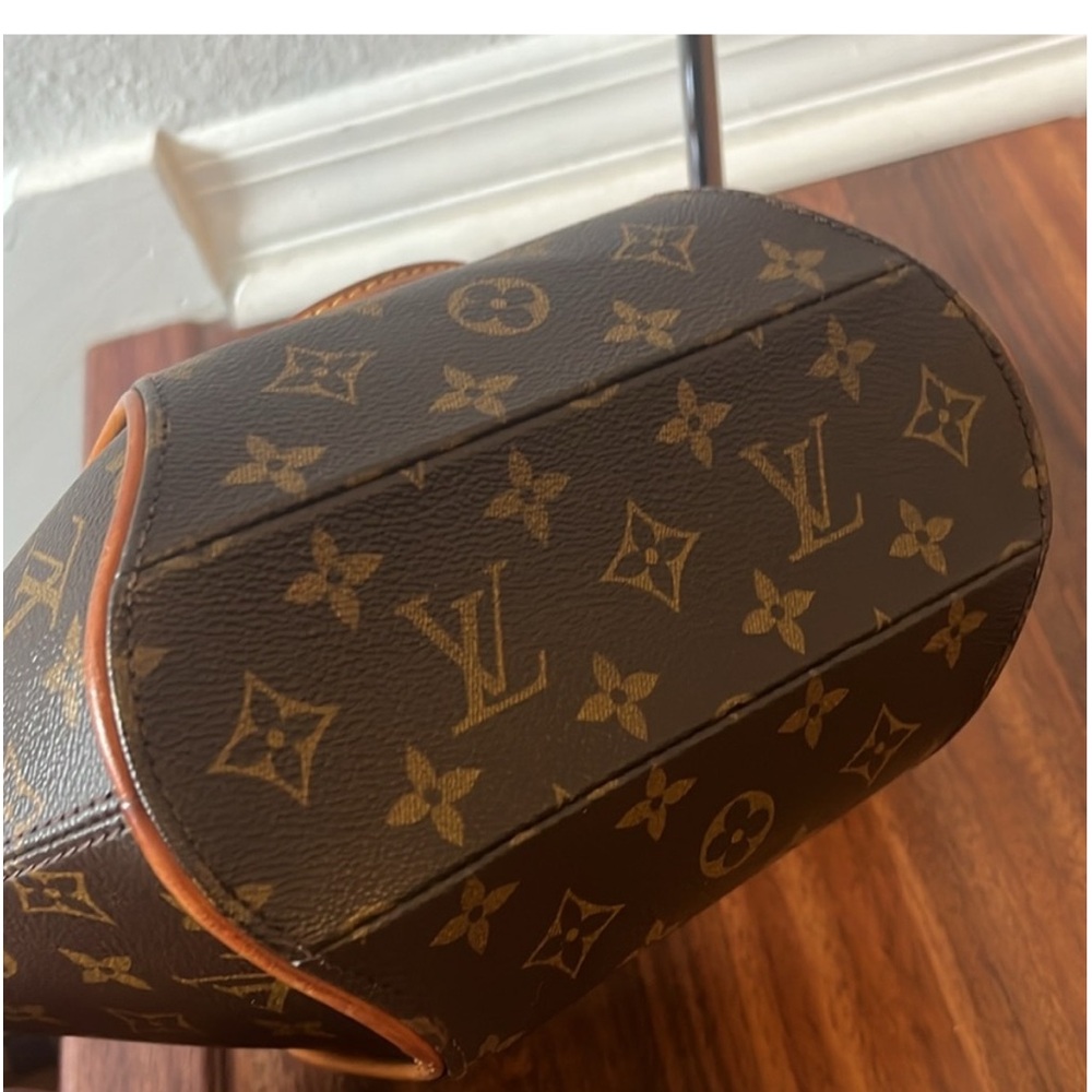 LV Ellipse PM M10040 timeless design still made today rare vintage in GUC. - Picture 8 of 16